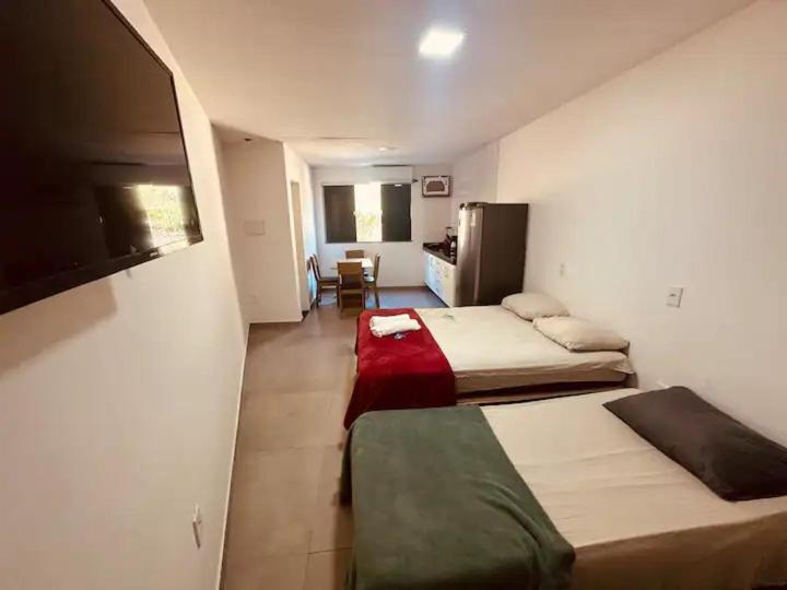 Aconchegante A 30 Metros Da Orla Bardot 01